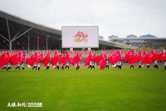 值得一提的是，提名最佳男主角、最佳男配角、最佳原创电影音乐、最佳原创电影歌曲的《大乐师;为爱配乐》创新性地先于香港的3月份上映期，于1月13日在爱奇艺进行了网络院线独播，上线时，爱奇艺通过官方微博、微信、泡泡等多个渠道，对影片做了大力的宣传推广